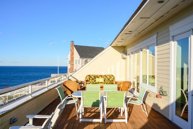 1 Longbeach Ave 202, Hull, MA 02045