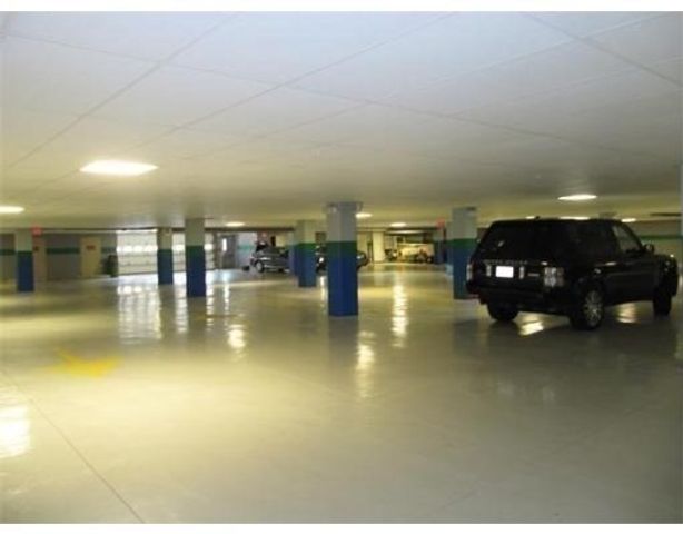 1 Longbeach Ave 202, Hull, MA 02045