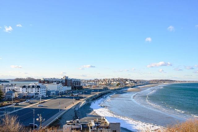 1 Longbeach Ave 202, Hull, MA 02045