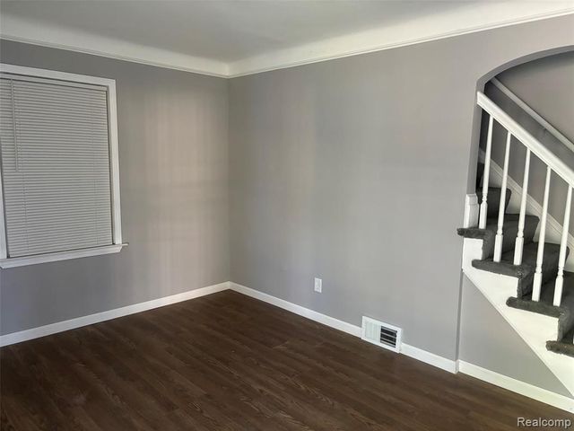 19331 Hoover Street, Detroit, MI 48205