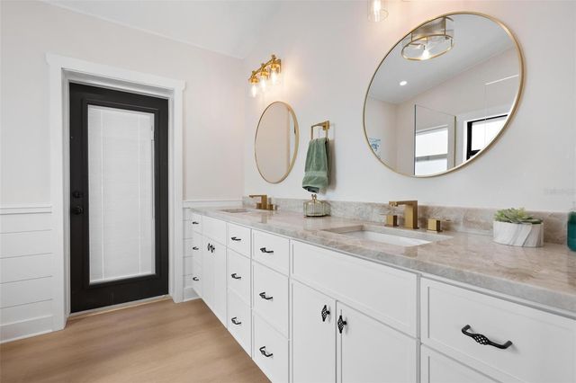 401 28TH STREET, Holmes Beach, FL 34217