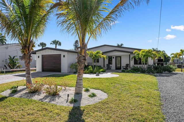 401 28TH STREET, Holmes Beach, FL 34217