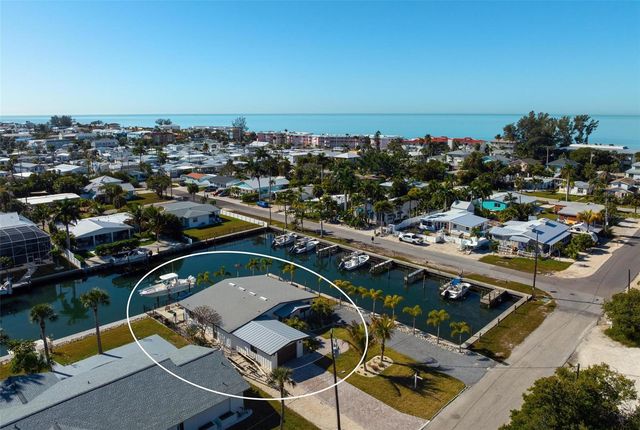 401 28TH STREET, Holmes Beach, FL 34217