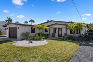 401 28TH STREET, Holmes Beach, FL 34217