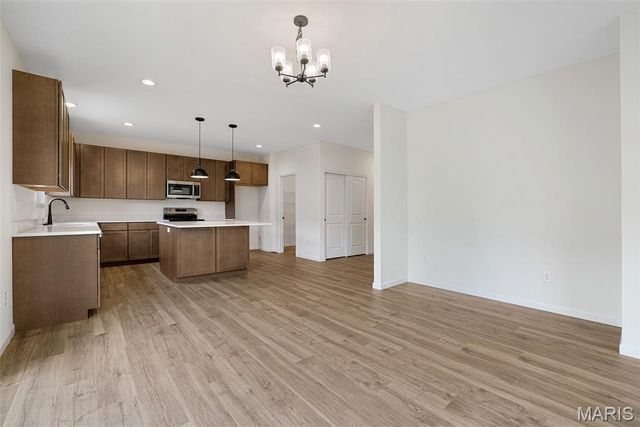 276 Osprey Court, Lake St Louis, MO 63367