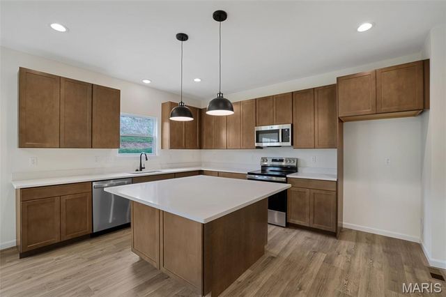 276 Osprey Court, Lake St Louis, MO 63367