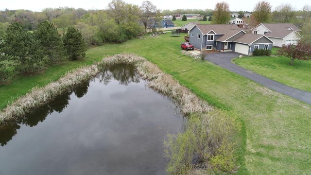 1327 Mallard Lane, New Richmond, WI 54017