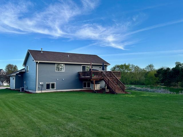 1327 Mallard Lane, New Richmond, WI 54017