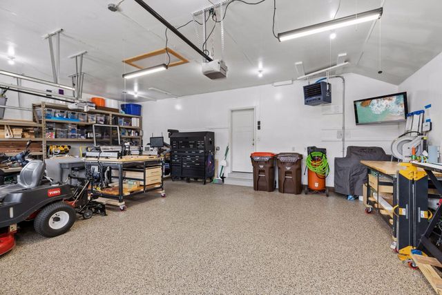 1372 Pleasant Lake Drive, Woodbury, MN 55129