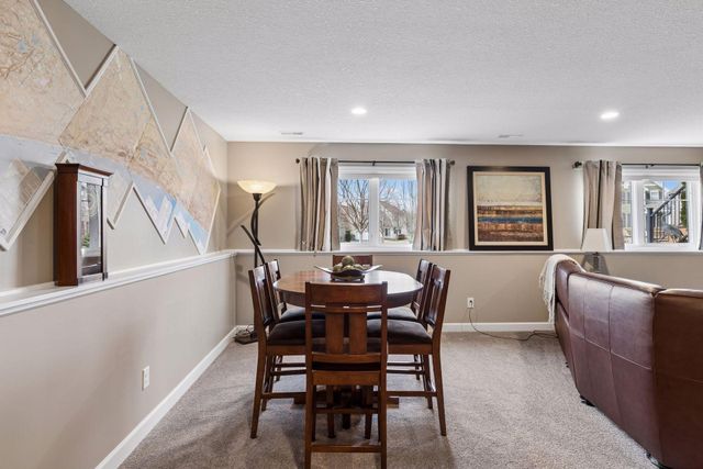 1372 Pleasant Lake Drive, Woodbury, MN 55129