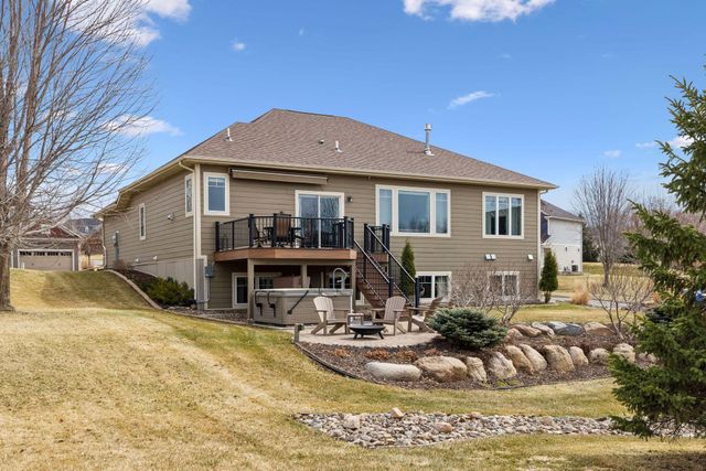 1372 Pleasant Lake Drive, Woodbury, MN 55129