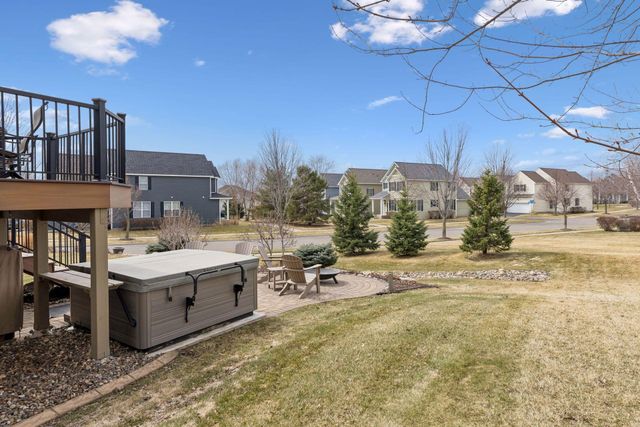 1372 Pleasant Lake Drive, Woodbury, MN 55129