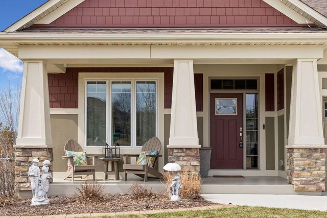 1372 Pleasant Lake Drive, Woodbury, MN 55129