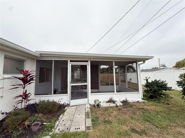 5027 MANOR DRIVE, New Port Richey, FL 34652