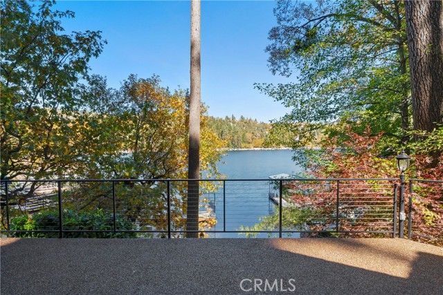 27772 Hamiltair Drive, Lake Arrowhead, CA 92352