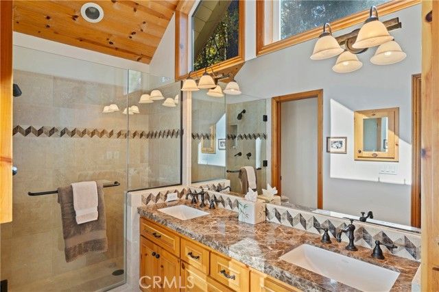 27772 Hamiltair Drive, Lake Arrowhead, CA 92352