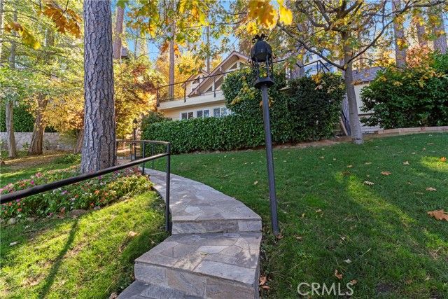 27772 Hamiltair Drive, Lake Arrowhead, CA 92352