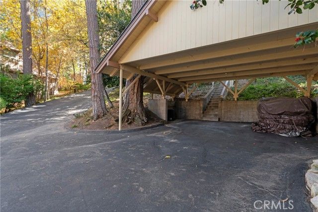 27772 Hamiltair Drive, Lake Arrowhead, CA 92352