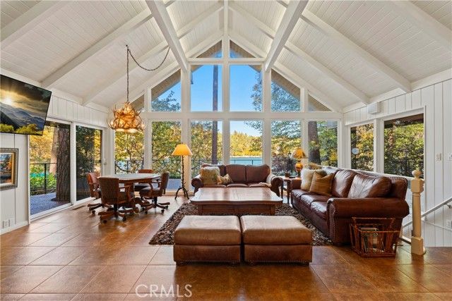 27772 Hamiltair Drive, Lake Arrowhead, CA 92352