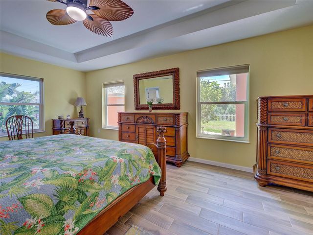 4527 103RD STREET W, Bradenton, FL 34210