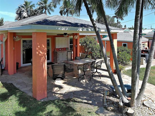4527 103RD STREET W, Bradenton, FL 34210