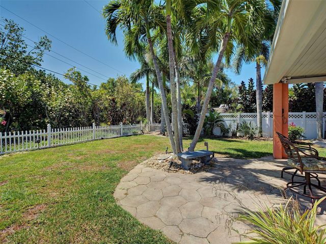 4527 103RD STREET W, Bradenton, FL 34210