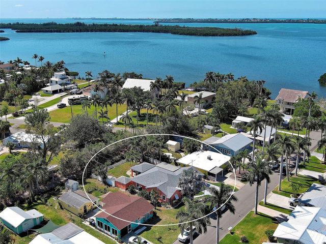 4527 103RD STREET W, Bradenton, FL 34210