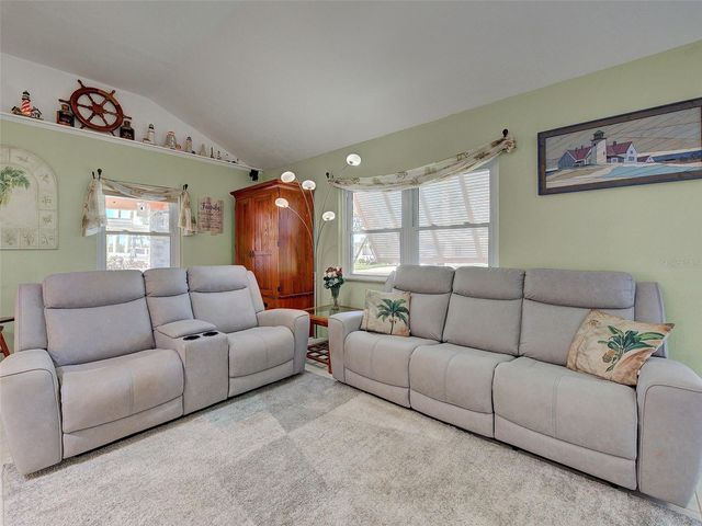 4527 103RD STREET W, Bradenton, FL 34210