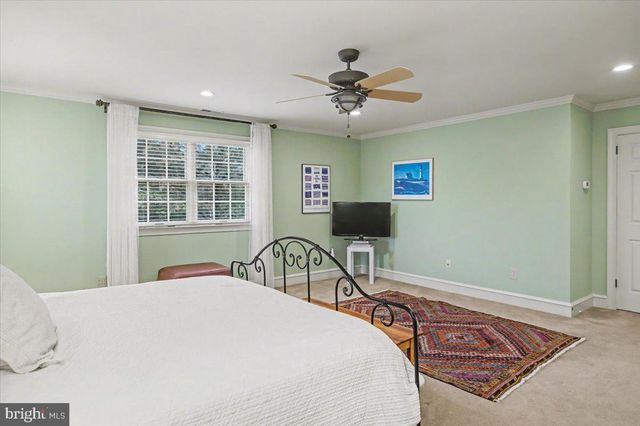 33 HIBISCUS CT, Doylestown, PA 18901