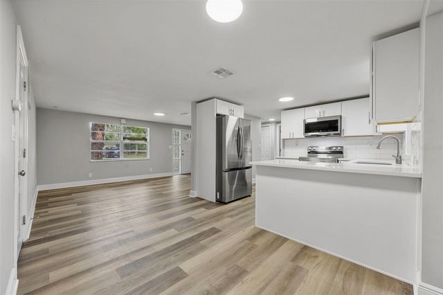 7151 PINEWOOD DRIVE, New Port Richey, FL 34652