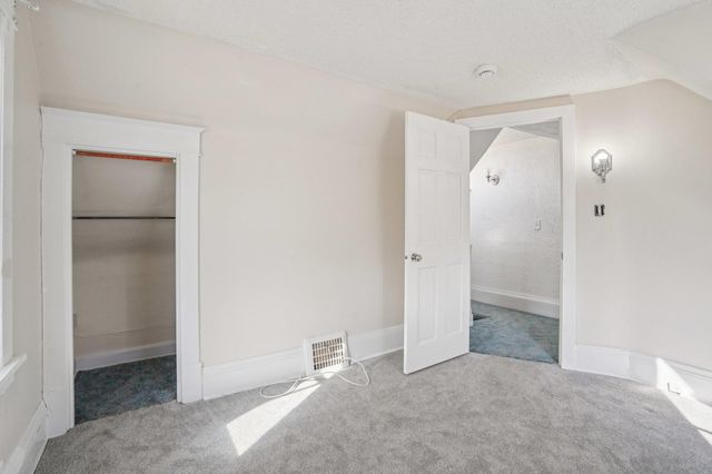 1302 Forest Street, Saint Paul, MN 55106