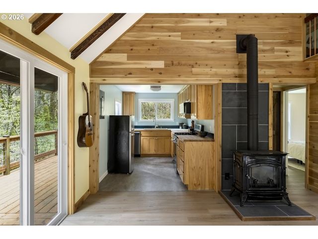 121 PACIFIC Rd, Stevenson, WA 98648