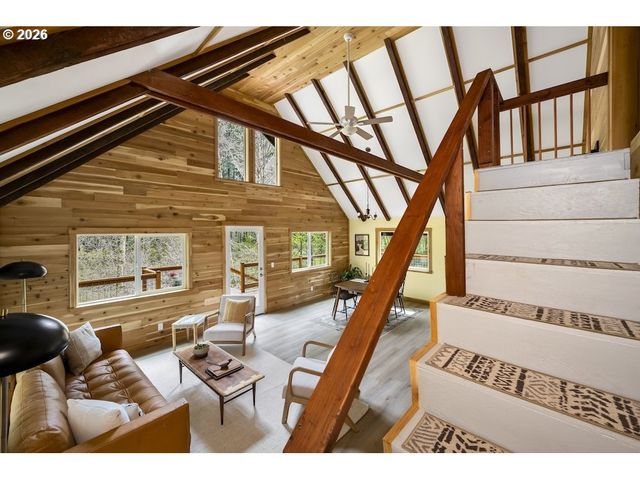 121 PACIFIC Rd, Stevenson, WA 98648