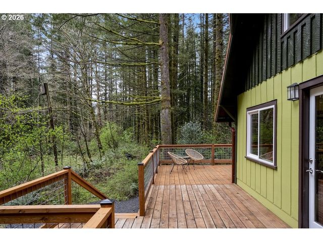 121 PACIFIC Rd, Stevenson, WA 98648