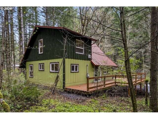 121 PACIFIC Rd, Stevenson, WA 98648