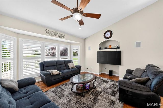 4425 Millcroft Drive, St Charles, MO 63304
