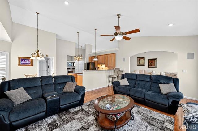 4425 Millcroft Drive, St Charles, MO 63304