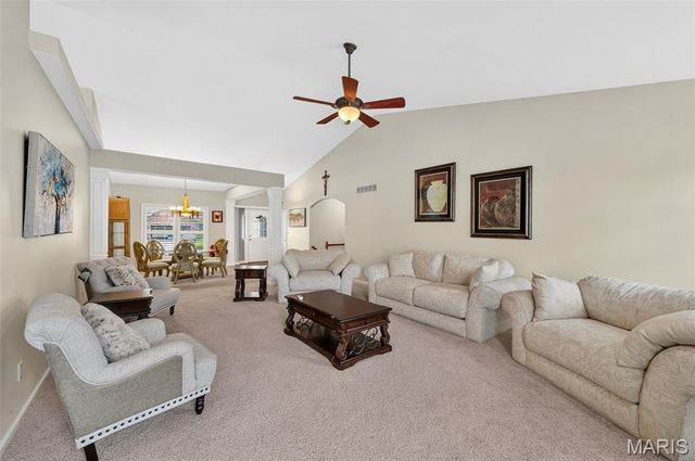 4425 Millcroft Drive, St Charles, MO 63304