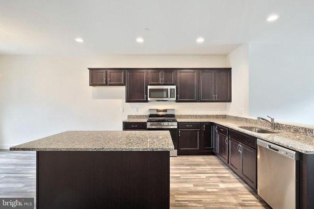 105 MADISON DR, Mechanicsburg, PA 17055