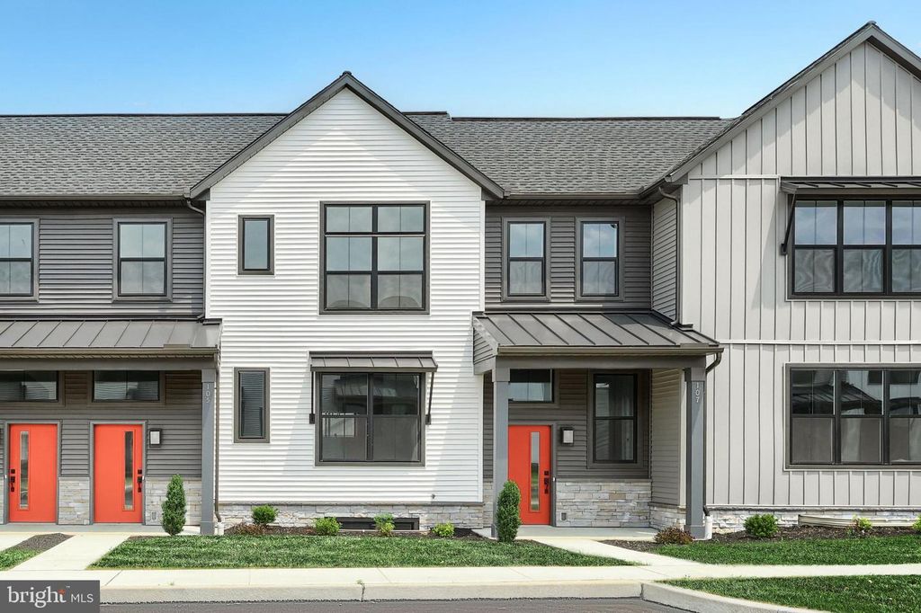 105 MADISON DR, Mechanicsburg, PA 17055