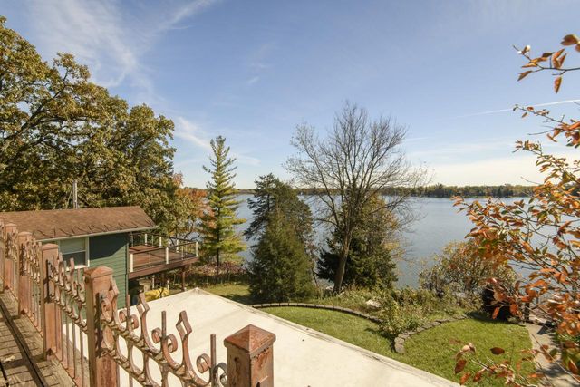 W969 Miramar DRIVE, East Troy, WI 53120