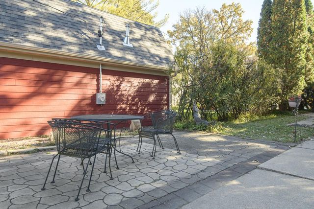 W969 Miramar DRIVE, East Troy, WI 53120
