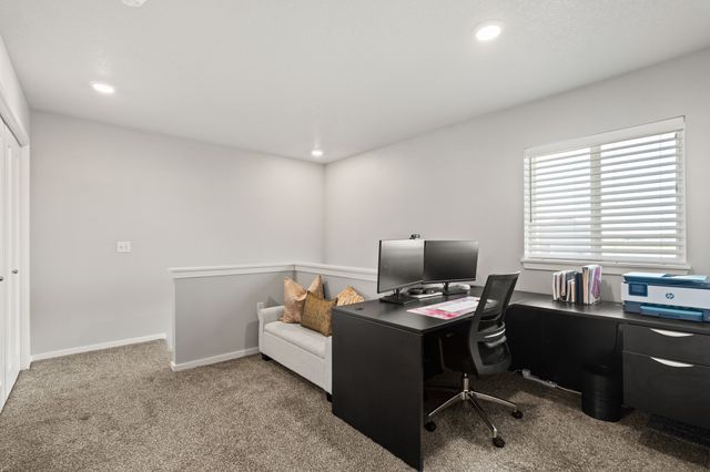 270 NW Greenwood Place, Waukee, IA 50263