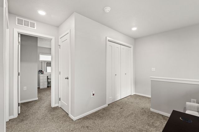 270 NW Greenwood Place, Waukee, IA 50263