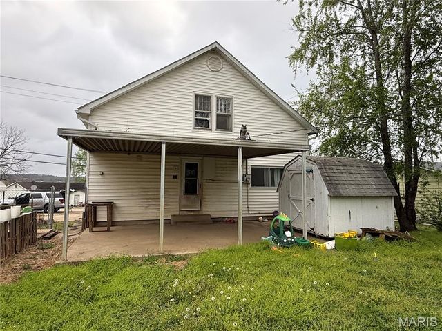 403 3rd Street, Marble Hill, MO 63764