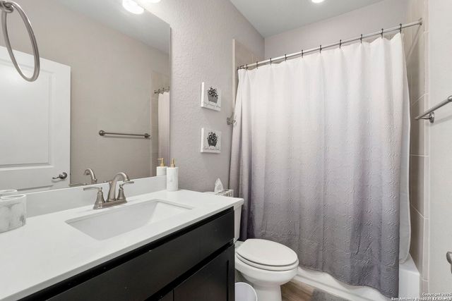 18323 Powder Mill, San Antonio, TX 78257