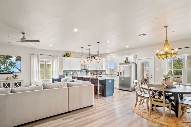 518 Aransas Channel, Port Aransas, TX 78373