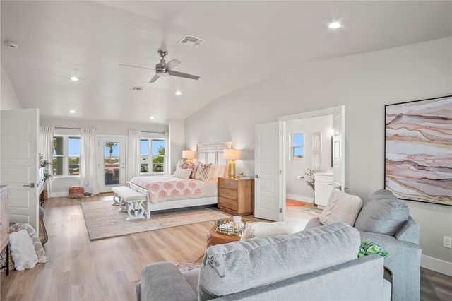 518 Aransas Channel, Port Aransas, TX 78373