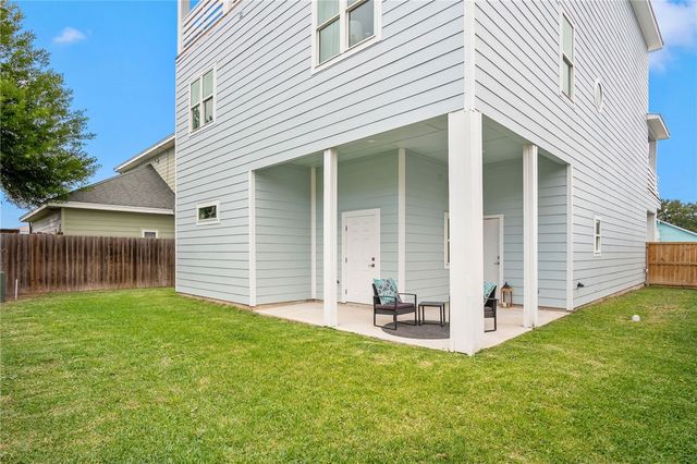 518 Aransas Channel, Port Aransas, TX 78373