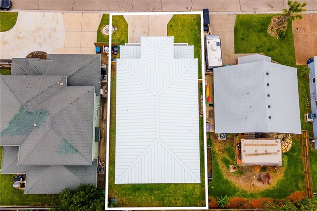 518 Aransas Channel, Port Aransas, TX 78373